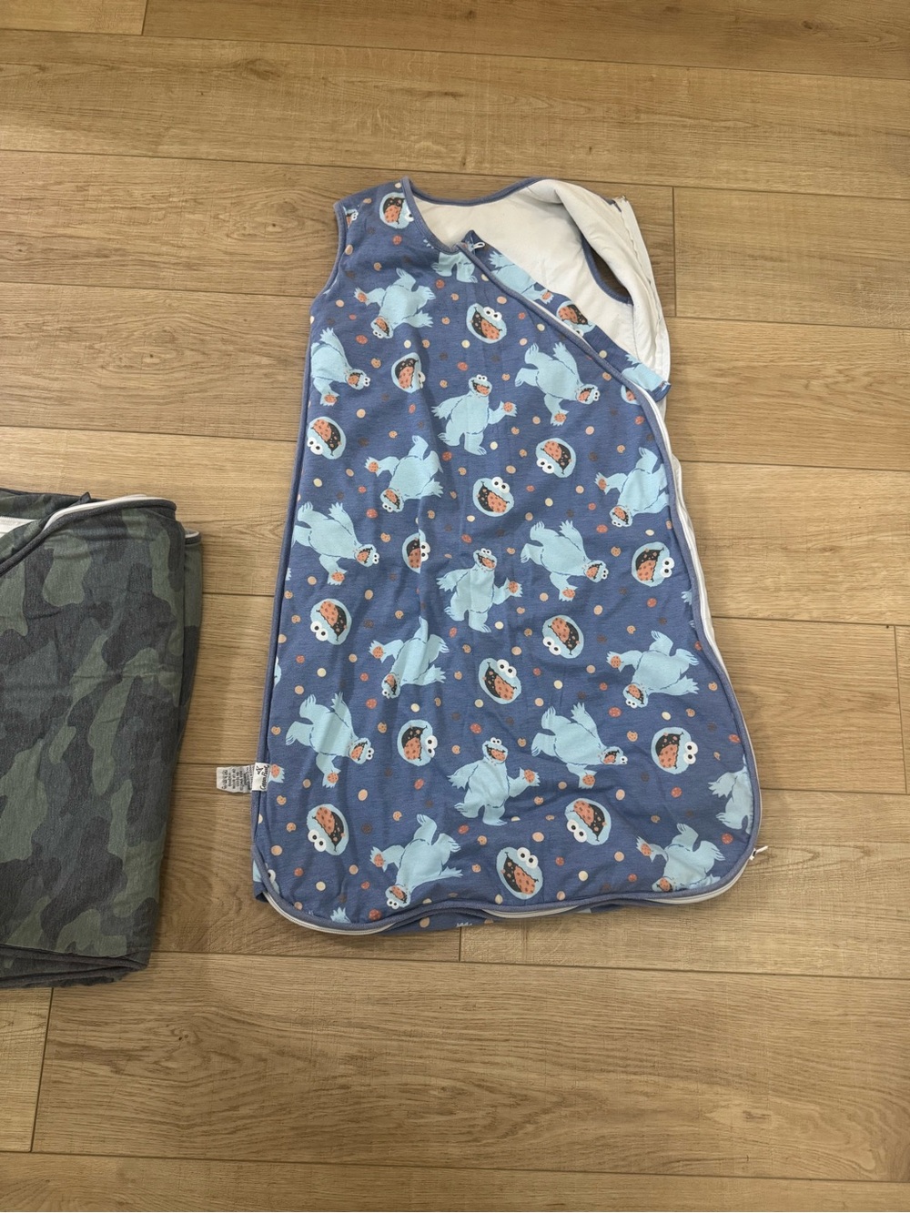 Copper Pearl Sleep Bag Sesame Cookie Monster collab